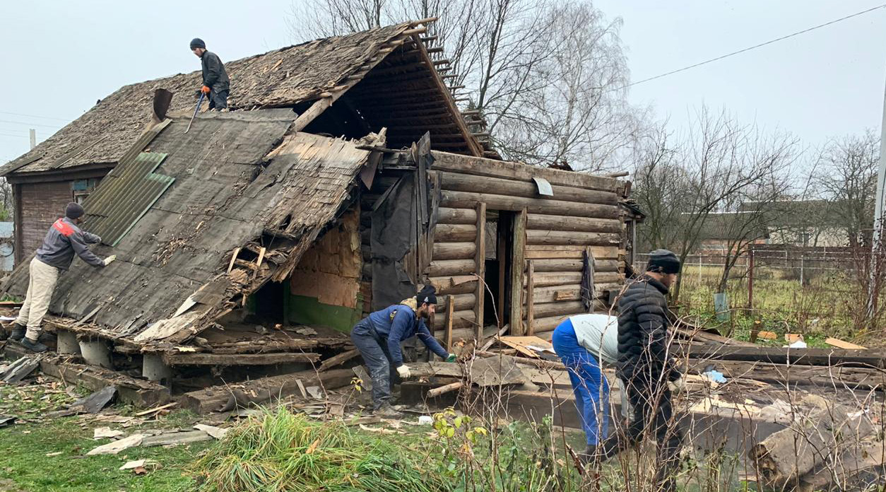 Снос и демонтаж старого дома и дачи в Столбовой с вывоз мусора и уборкой